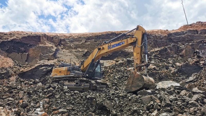 平地机：揭秘矿山工程中的“地面工程师”**